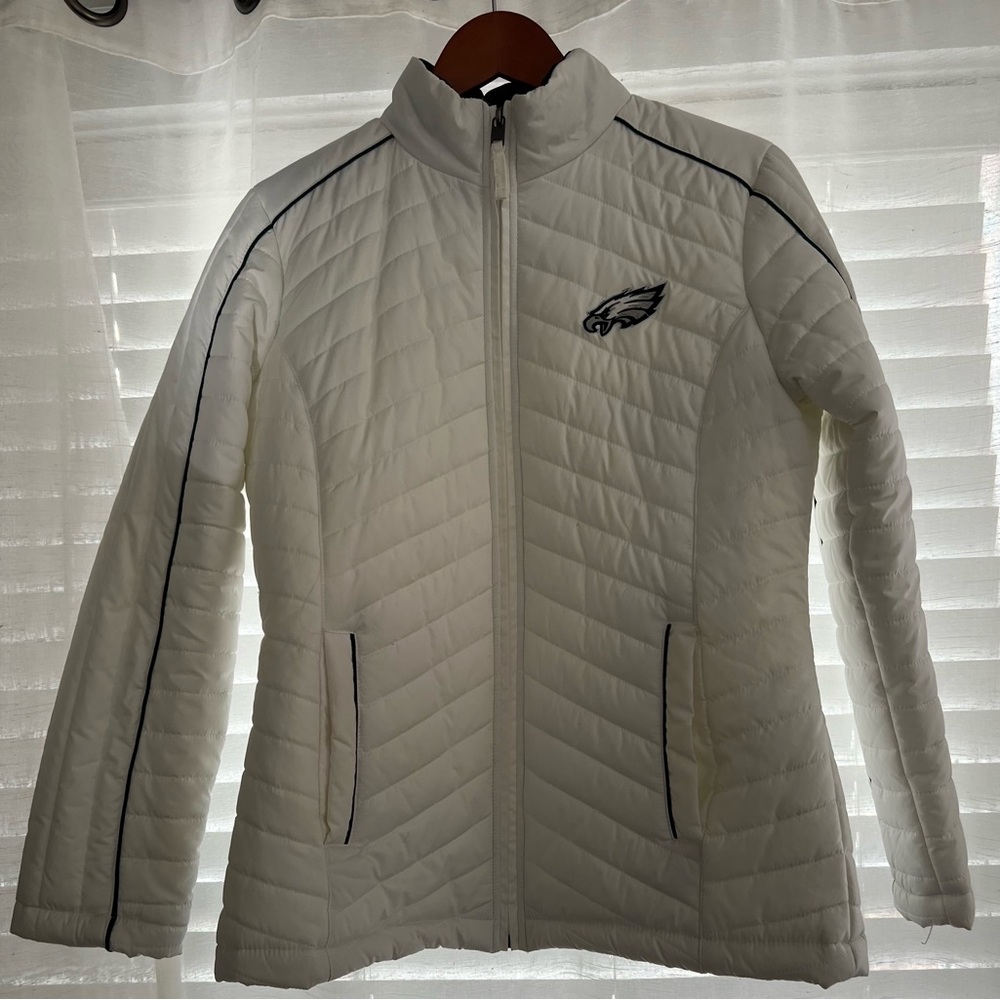 Eagles White Quilted Women's Puffer Jacket
